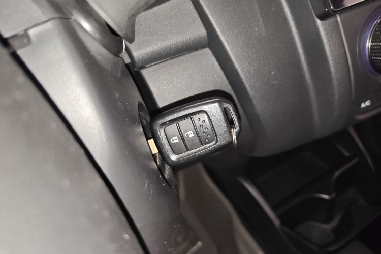 Honda Fit 2015 car image #9