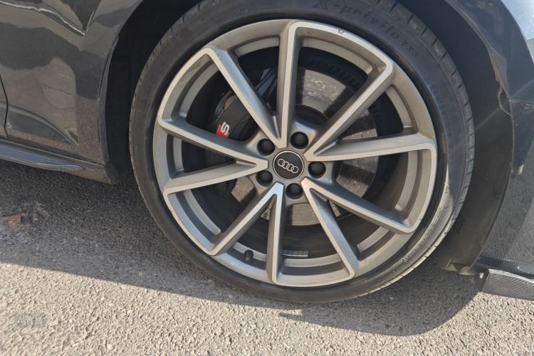 Audi S4 2019 imagem de carro #9