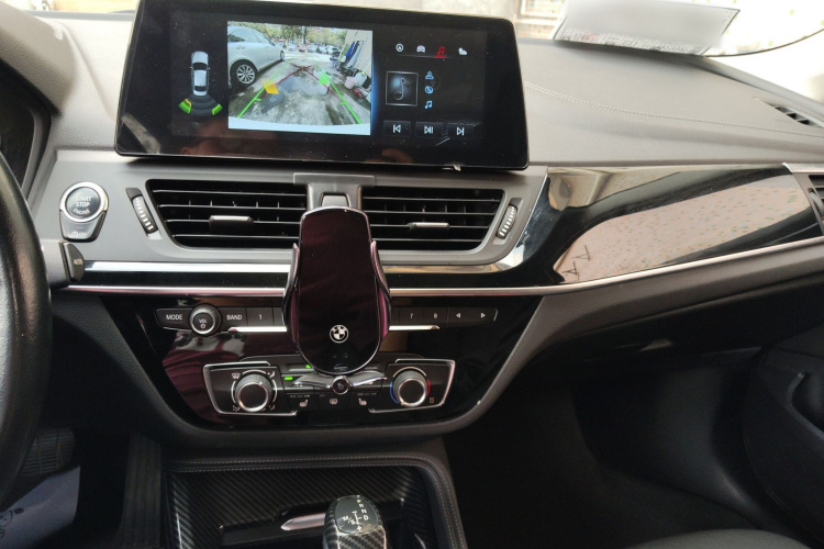 BMW 1 Series 2018 immagine di auto #9