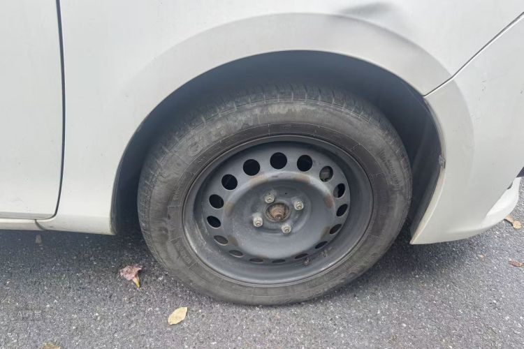 Toyota Yaris L Zhixuan 2016 immagine di auto #9