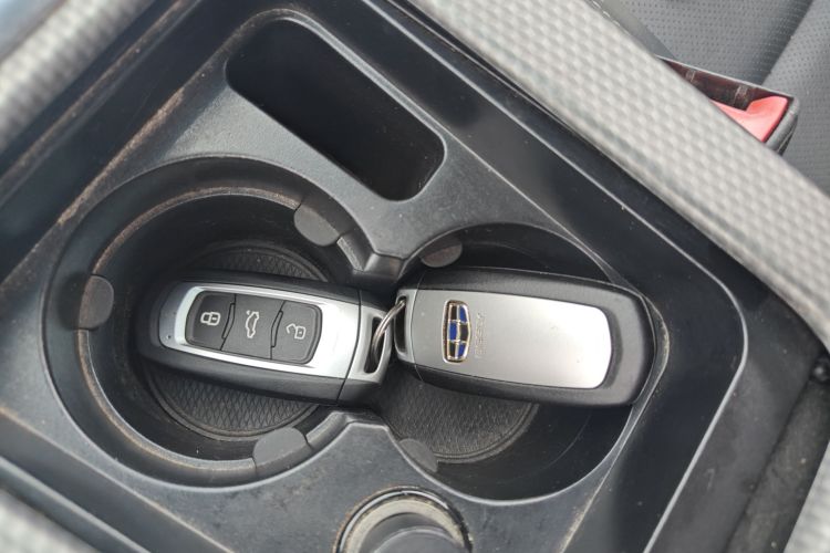 GEELY Emgrand GS 2016 car image #9