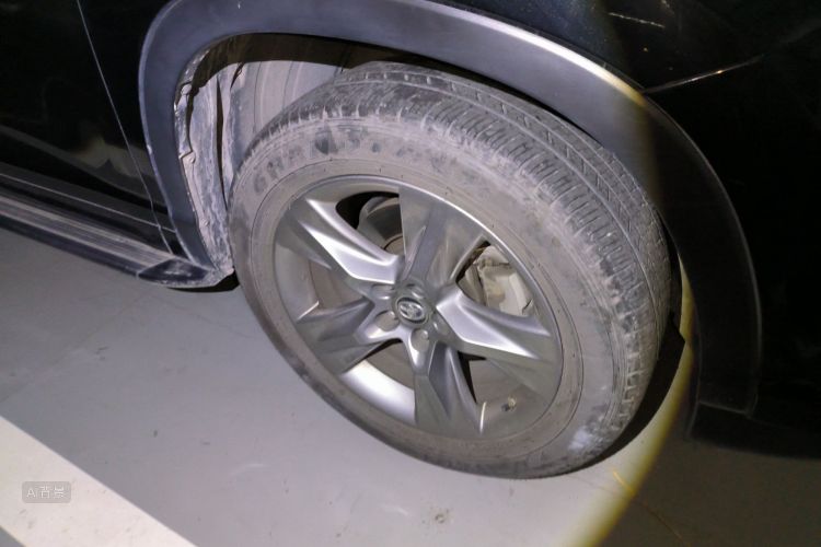 Toyota Highlander 2019 image de voiture #9