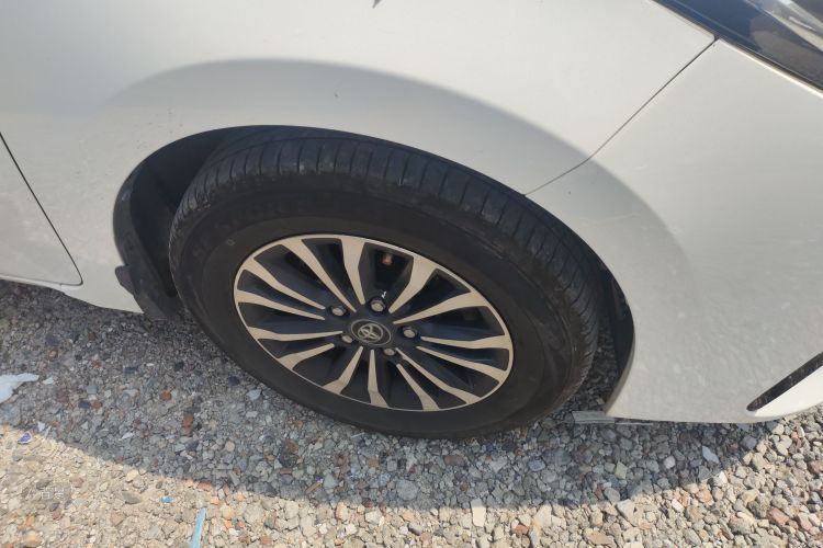 Corolla 2018 immagine di auto #9