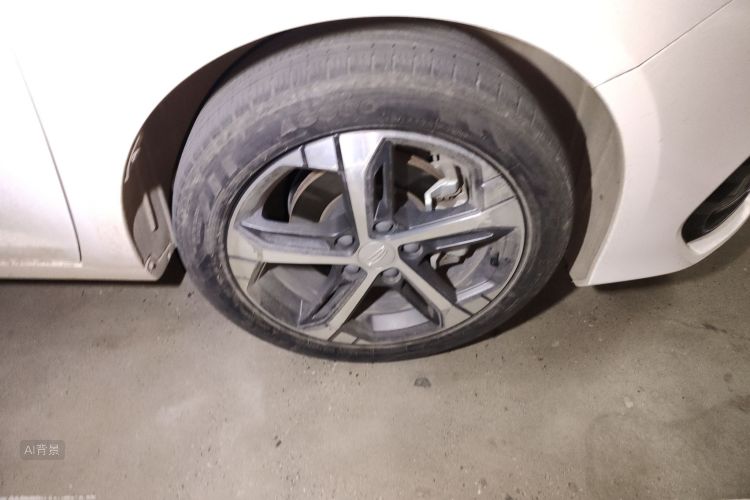 GEELY Emgrand L 2022 car image #9