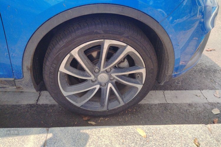 GEELY Emgrand GS 2017 car image #9
