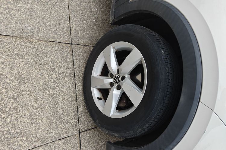 Volkswagen T-Cross 2020 car image #9