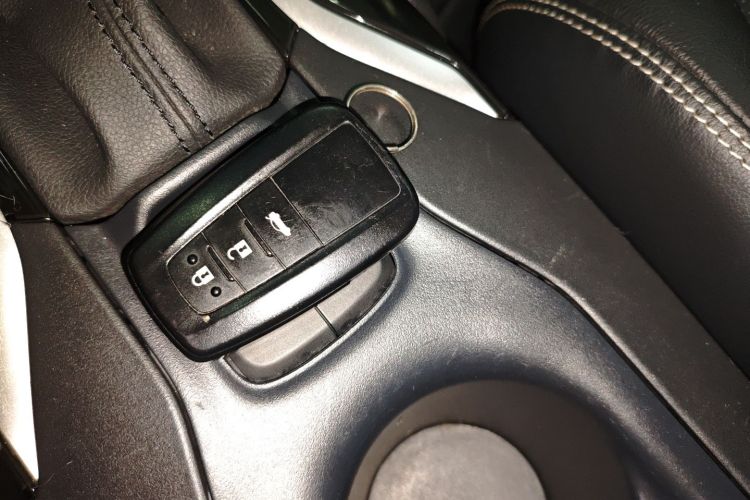 Toyota Corolla 2019 #9 Toyota Corolla 2019 car image #9