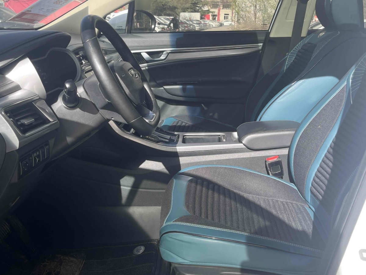 GEELY Emgrand GS 2019 immagine di auto #9