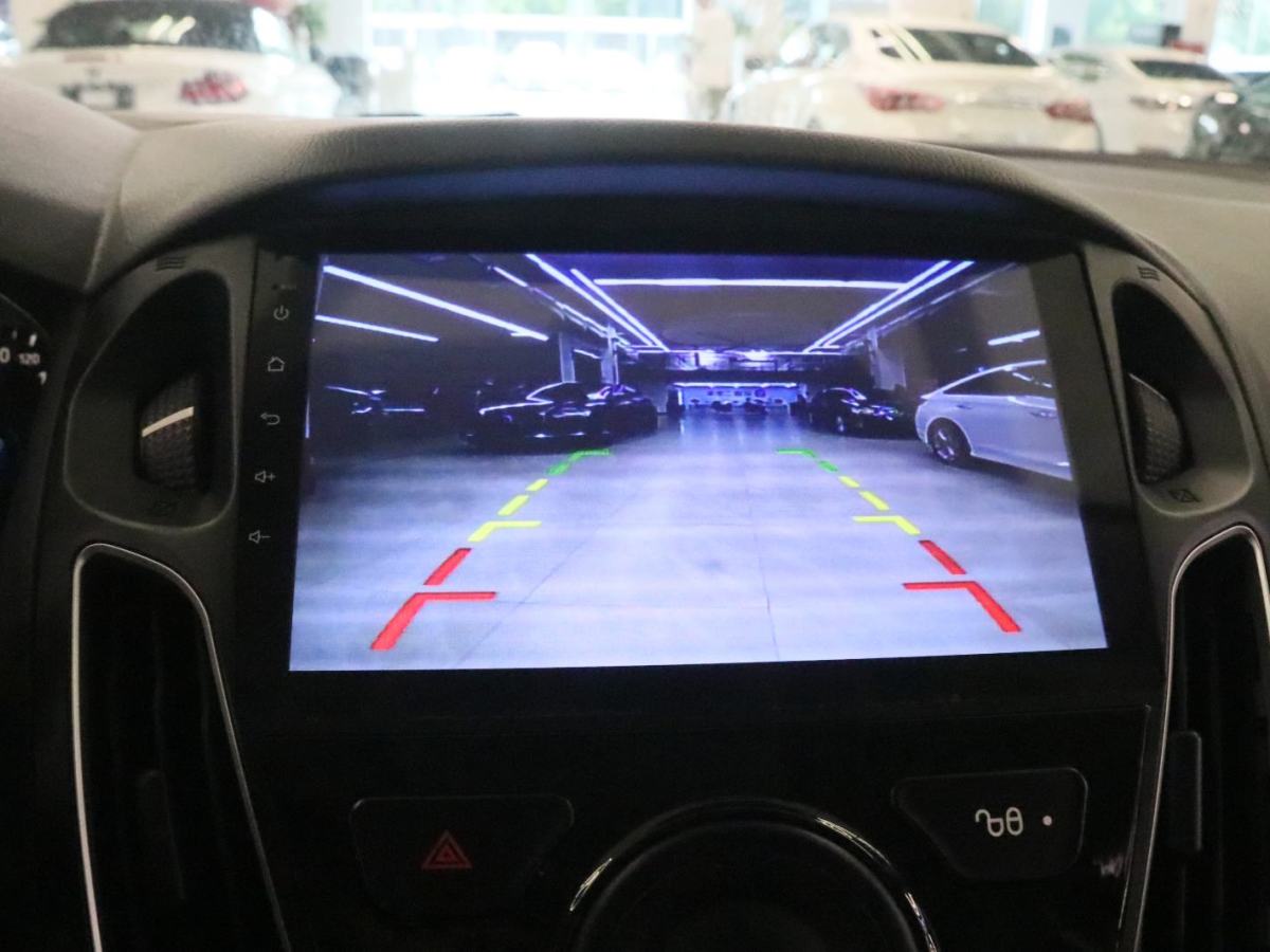 Ford Focus (Imported) 2017 صورة سيارة #9