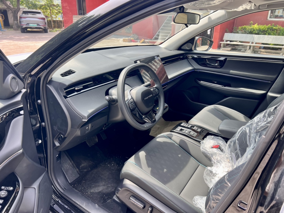 Honda e:NP2 2025 car image #9