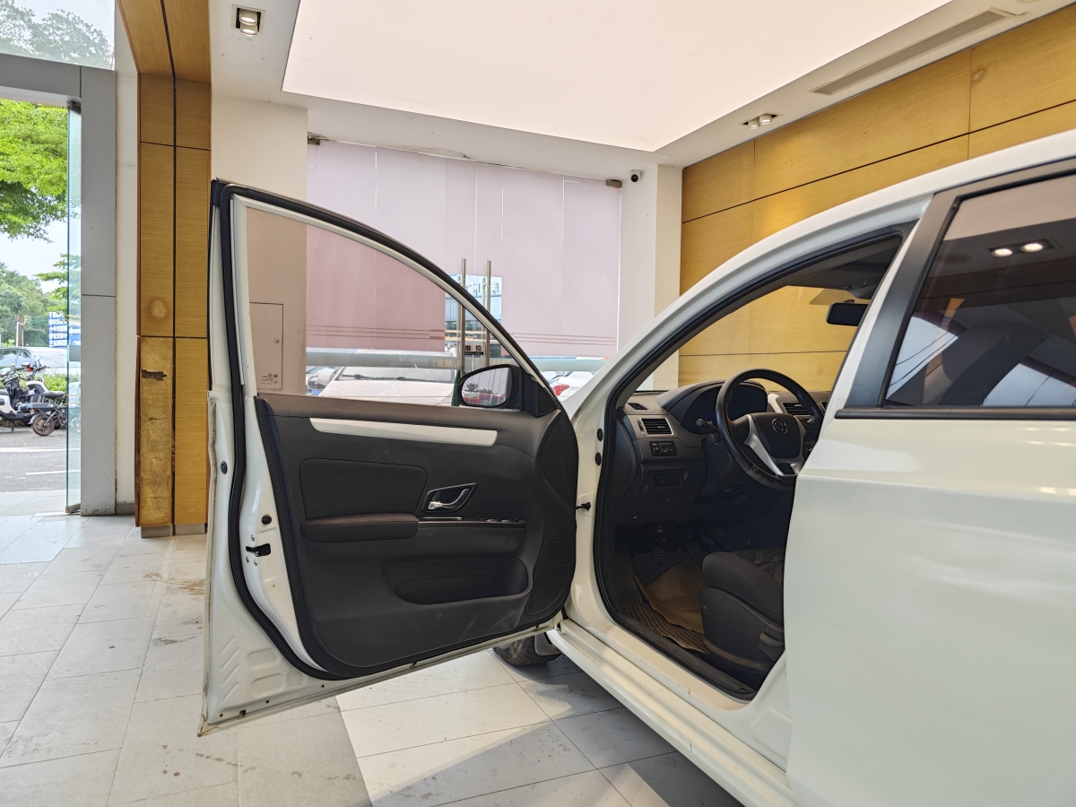 Forthing JOYEAR S50 2016 imagen de coche #9