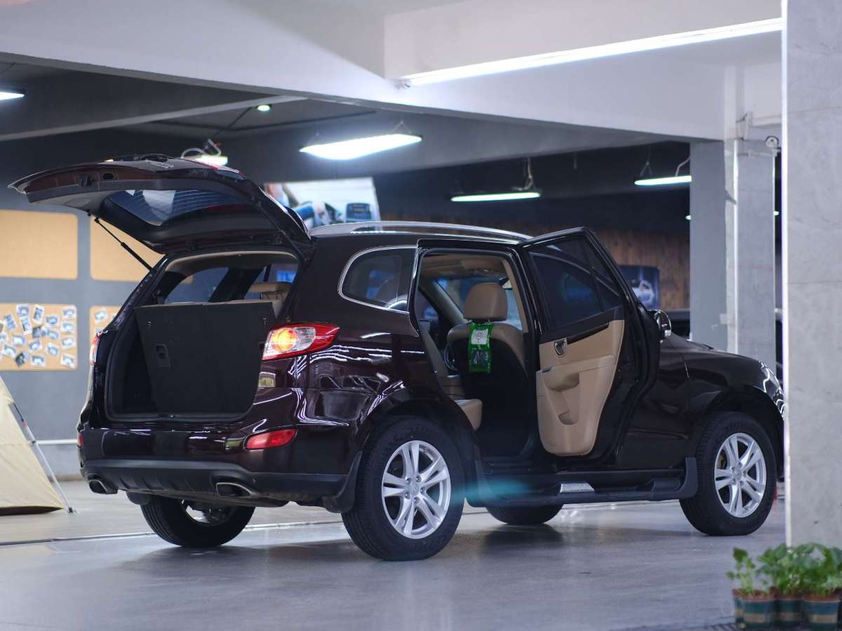 Hyundai Santa Fe Classic 2011 immagine di auto #9