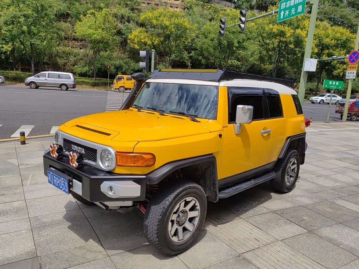 Toyota FJ Cruiser 2018 imagem de carro #9