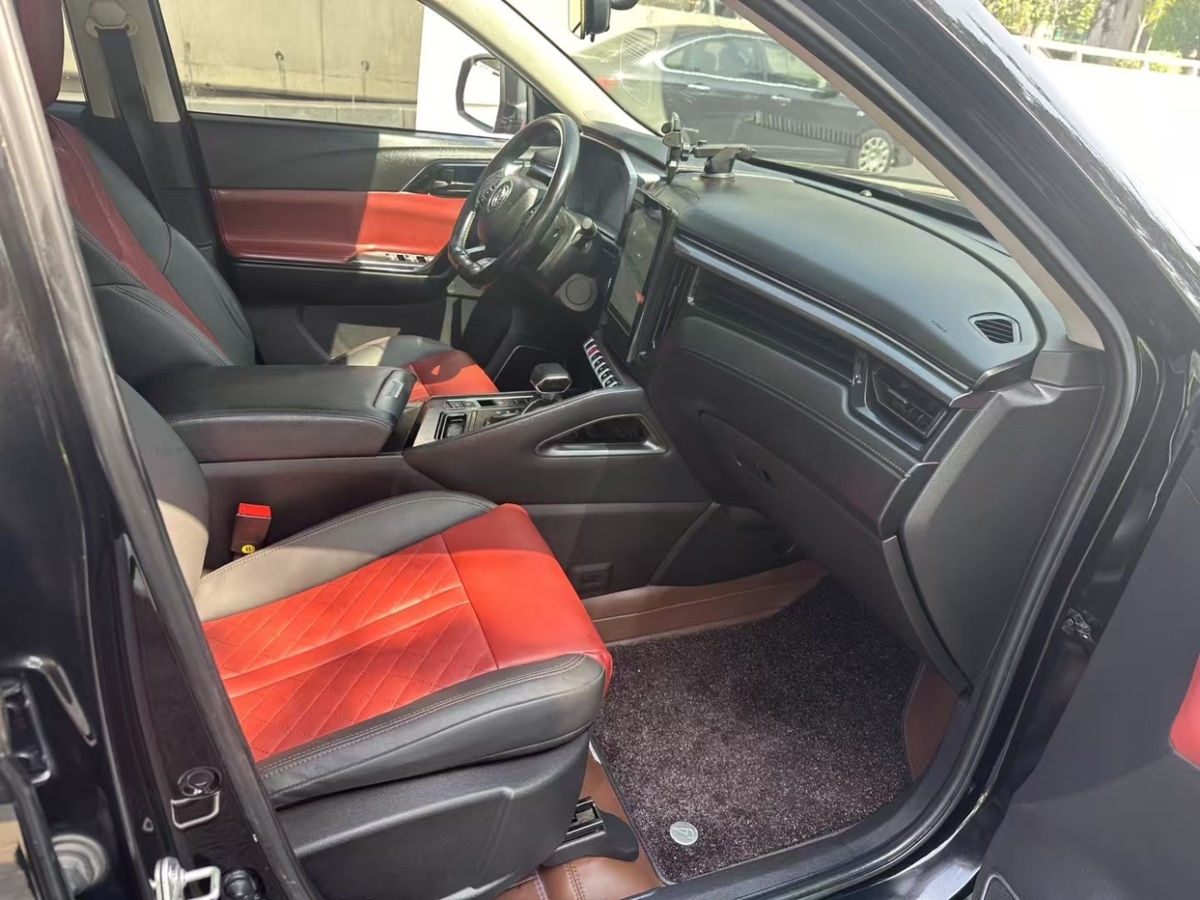 Forthing T5 L 2019 #9 Forthing T5 L 2019 car image #9