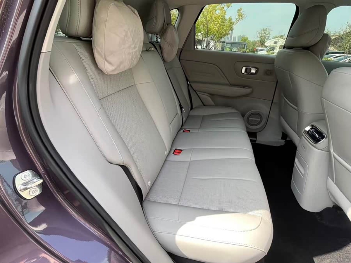 零跑汽车 零跑B10 2025 汽车图片 #9