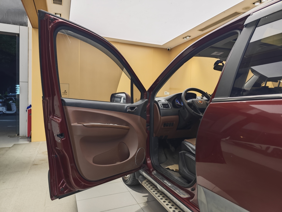 Forthing JOYEAR X5 2016 #9 Forthing JOYEAR X5 2016 car image #9