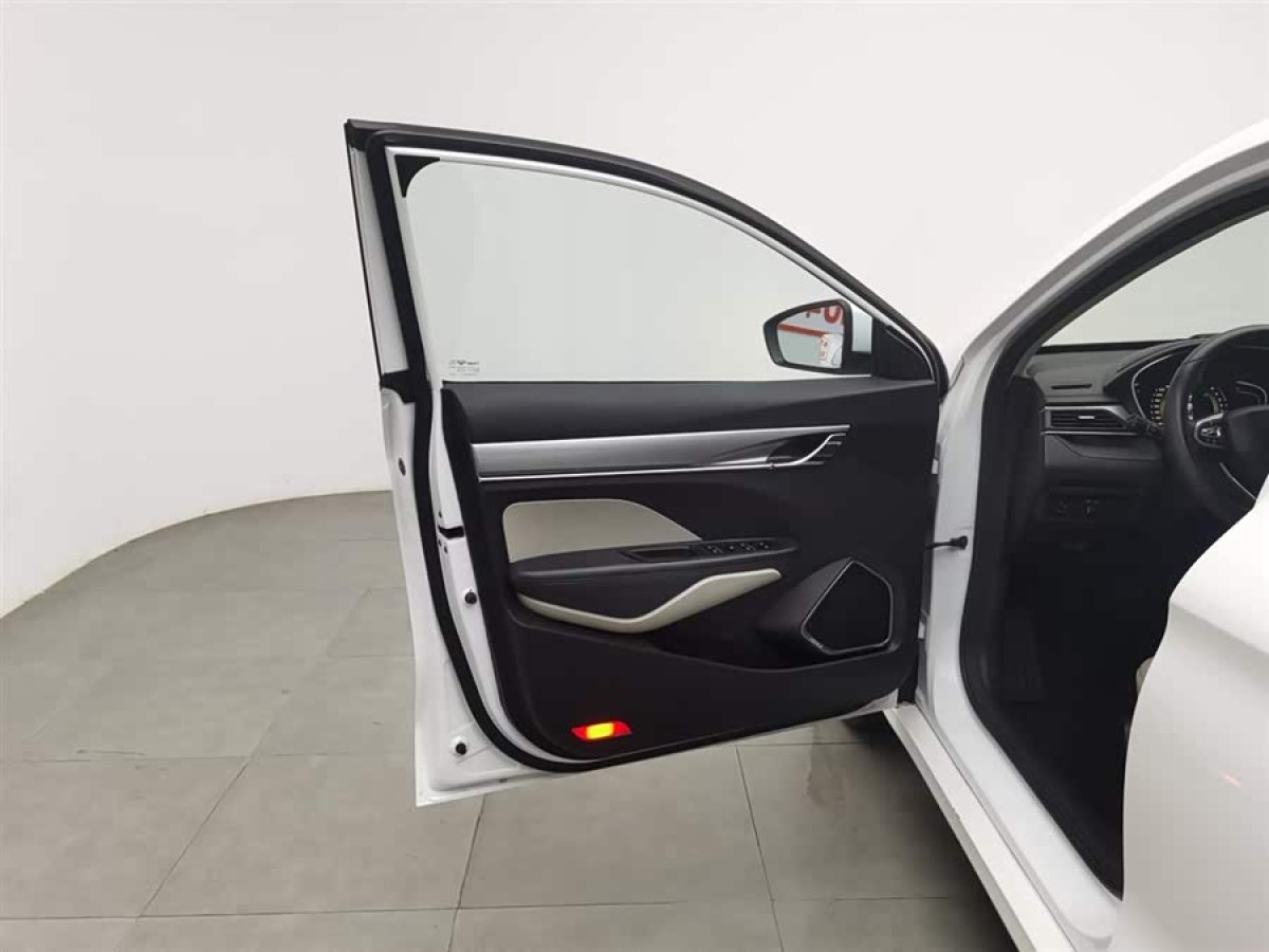 吉利汽车 缤瑞 2019 汽车图片 #9