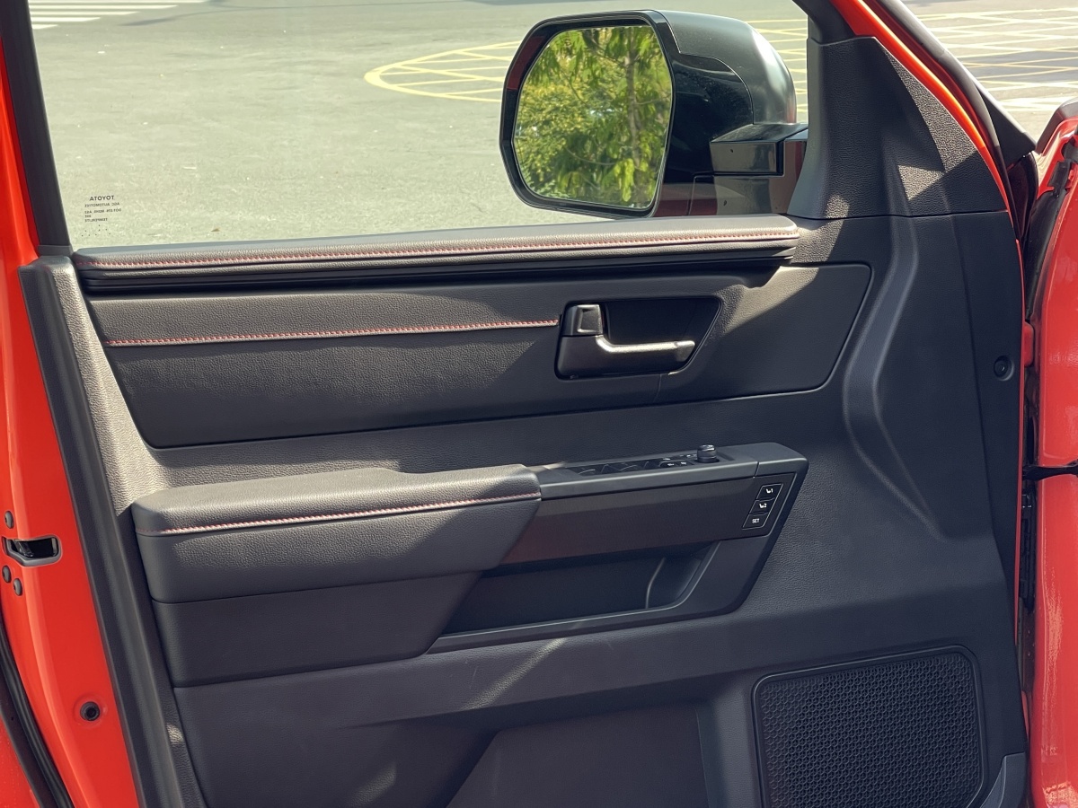 Toyota Sequoia 2023 #9 Toyota Sequoia 2023 imagen de coche #9