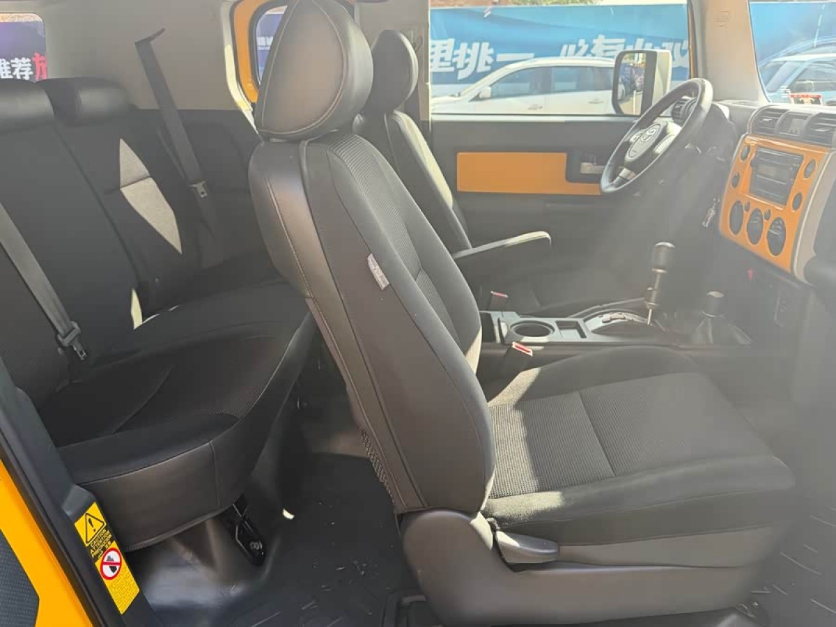 Toyota FJ Cruiser 2009 car image #9