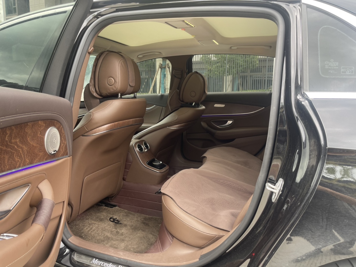 Mercedes-Benz E Class New Energy 2022 car image #9