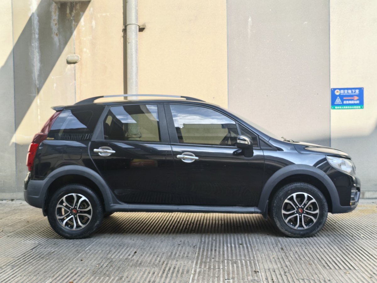 Forthing JOYEAR XV 2016 #9 Forthing JOYEAR XV 2016 car image #9