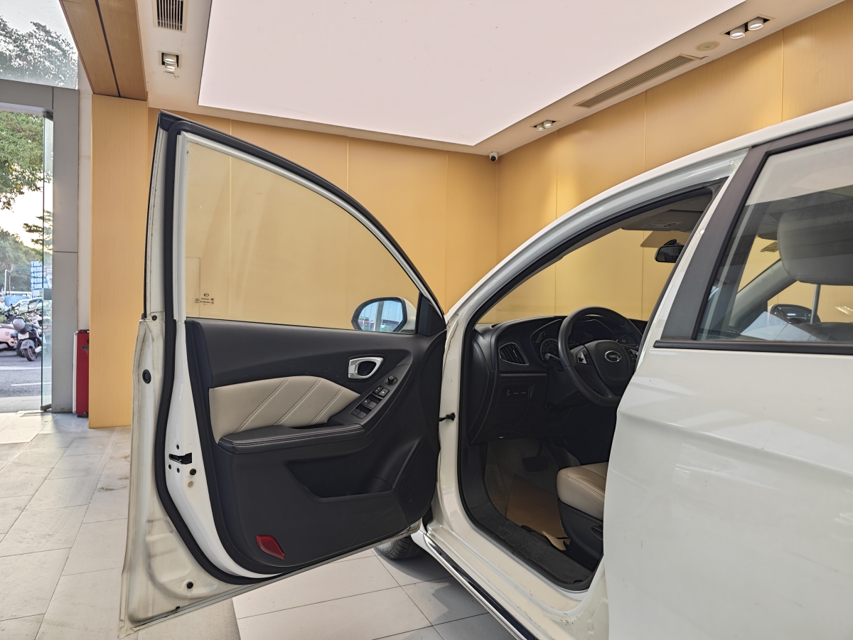 GAC Trumpchi GA3S 2015 #9 GAC Trumpchi GA3S 2015 car image #9