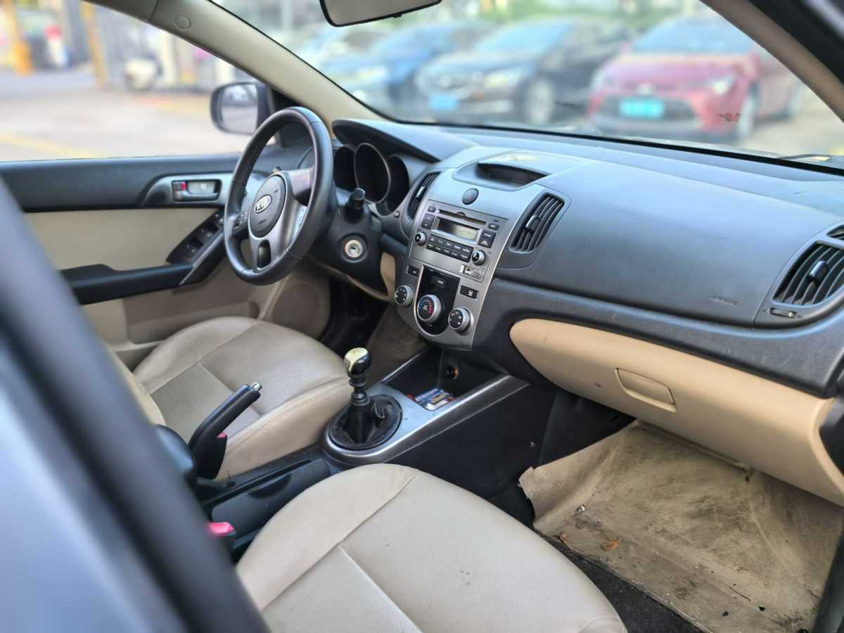 Kia Forte 2009 immagine di auto #9