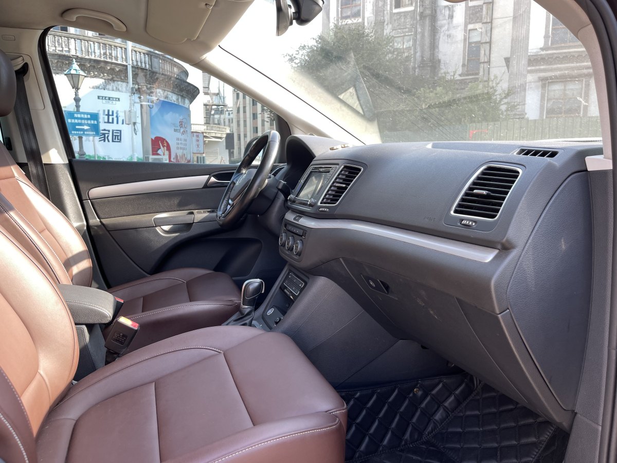 Volkswagen Sharan 2018 immagine di auto #9