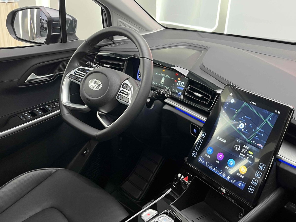 Hyundai Custo 2025 car image #9