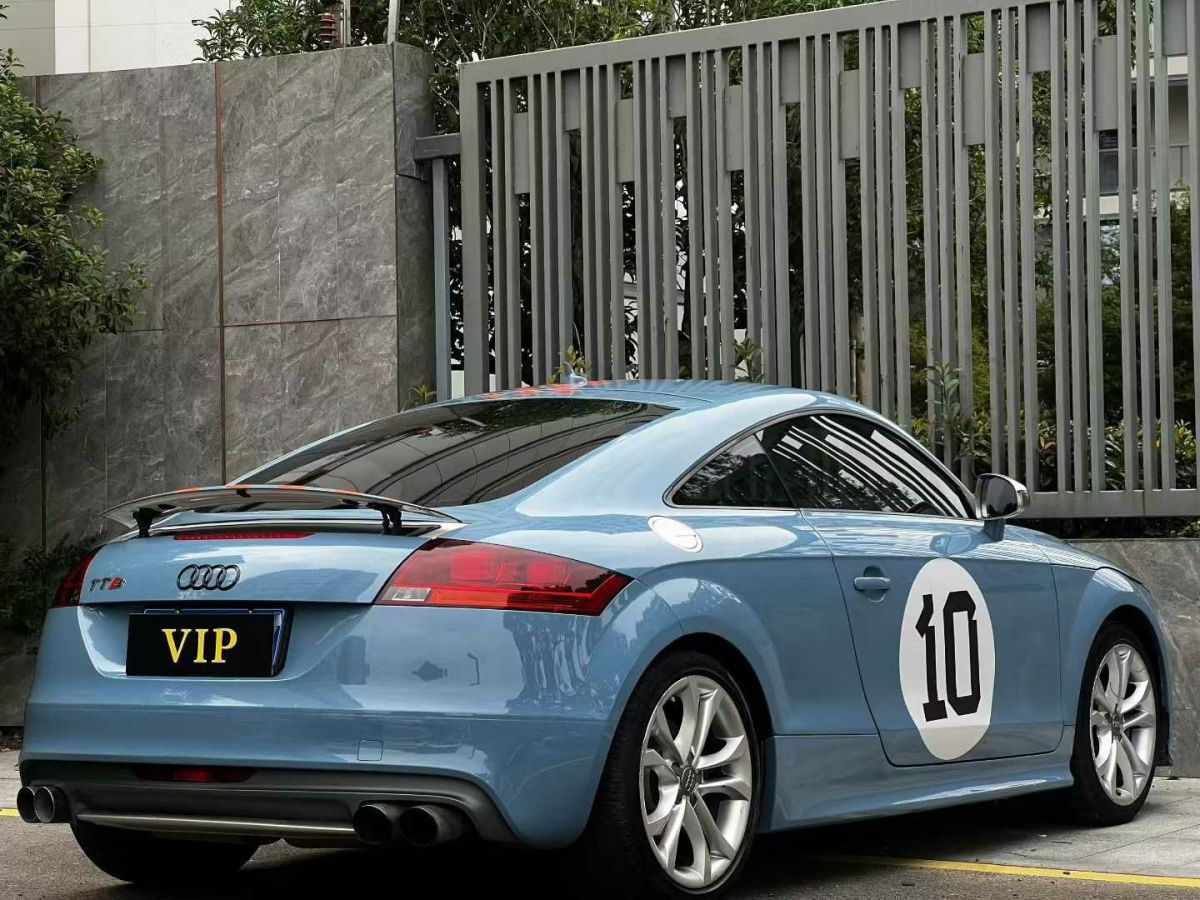 Audi TTS 2014 car image #9