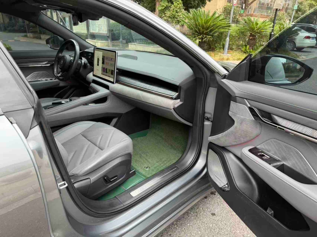 极氪 极氪001 FR 2022 汽车图片 #9