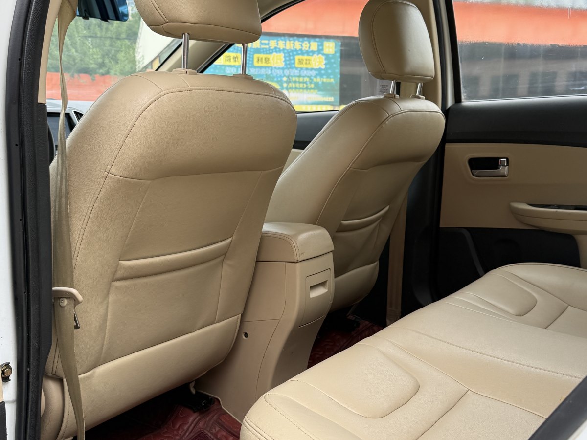 Chery E3 2015 #9 Chery E3 2015 car image #9