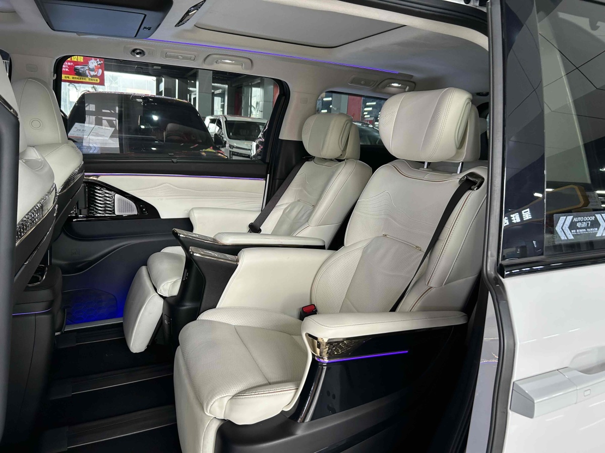 GAC Trumpchi E9 2023 #9 GAC Trumpchi E9 2023 car image #9