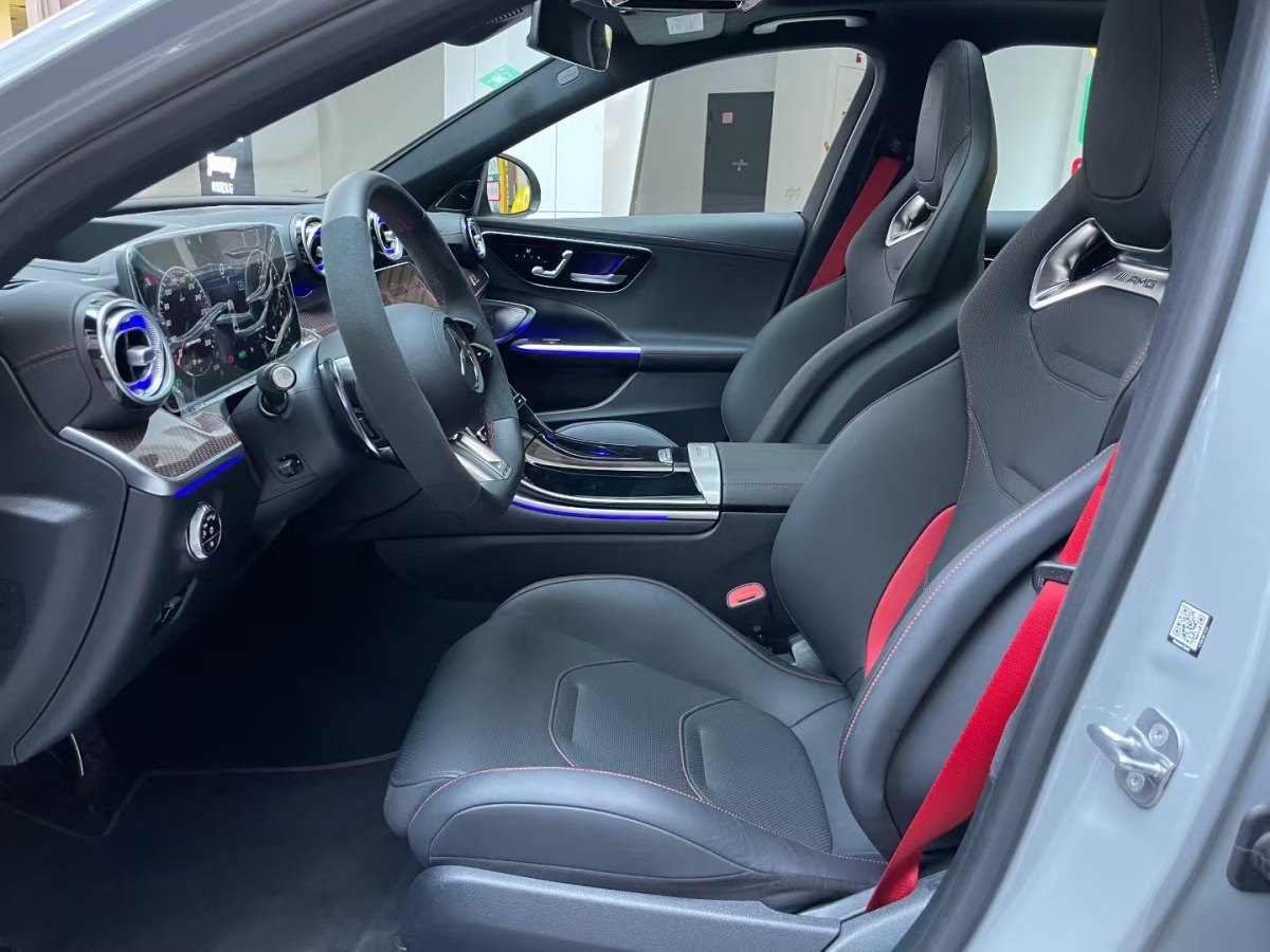 Mercedes-Benz C AMG New Energy 2025 изображение автомобиля #9