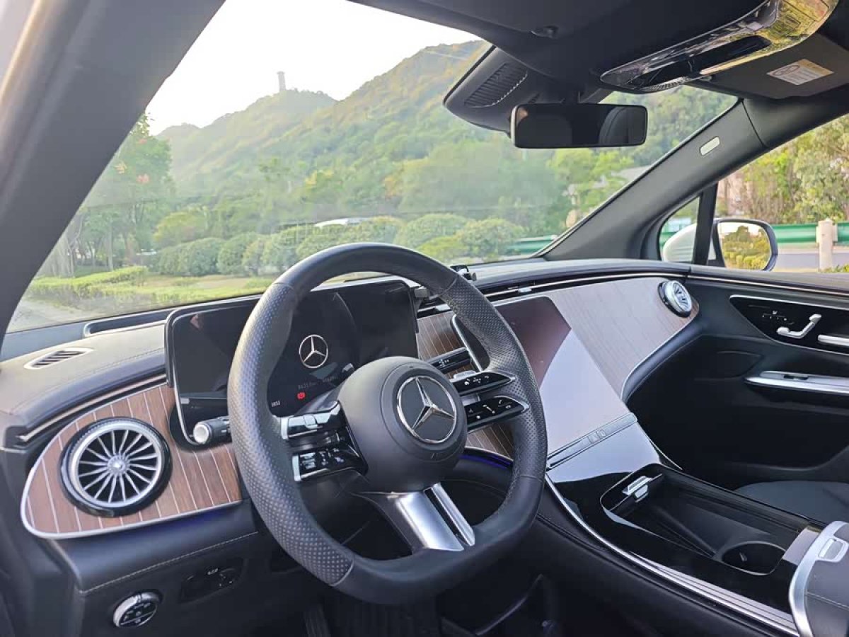 Mercedes-Benz EQE SUV 2023 #9 Mercedes-Benz EQE SUV 2023 car image #9