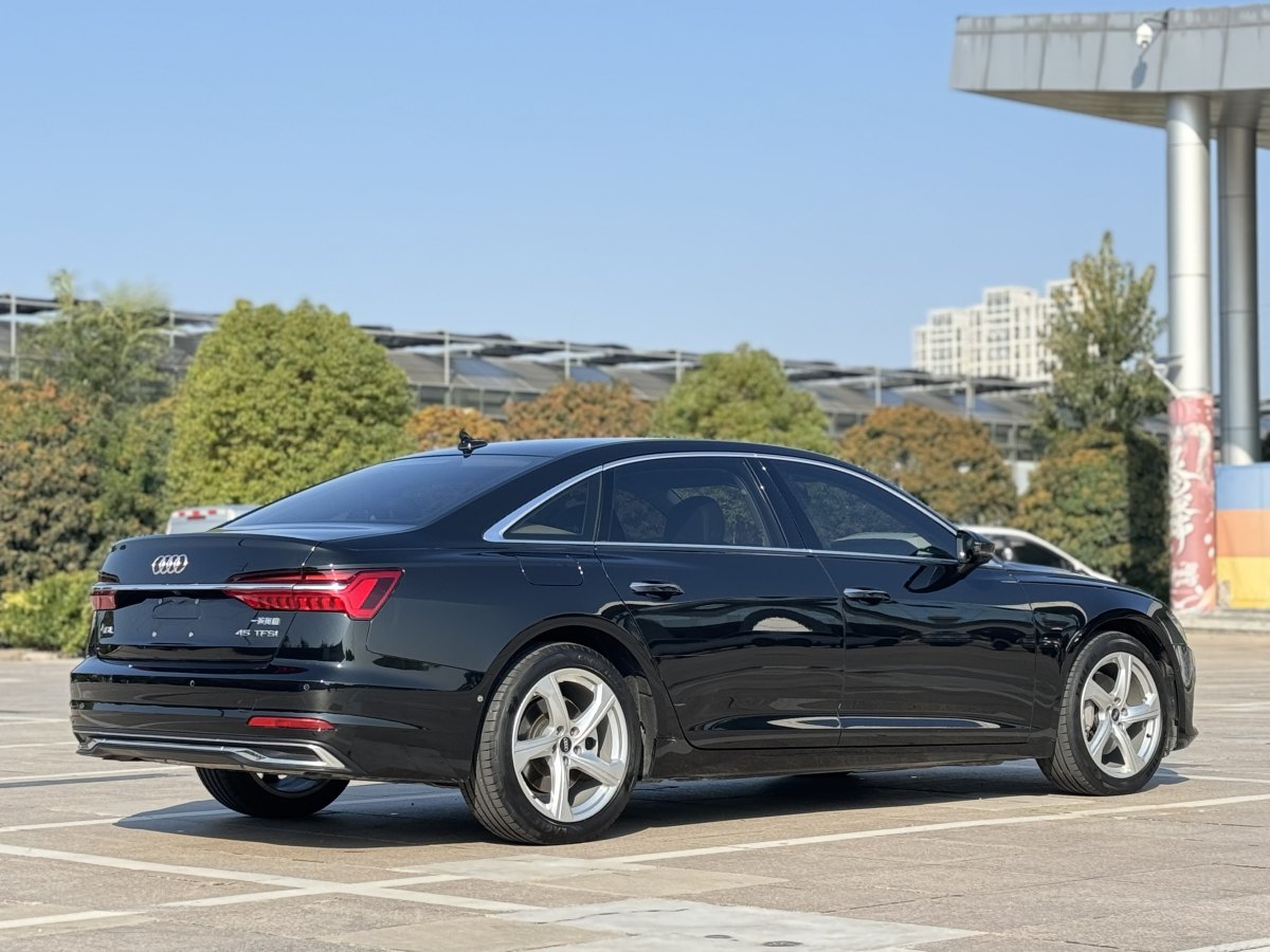 Audi A6L e-tron 2023 #9 Audi A6L e-tron 2023 car image #9