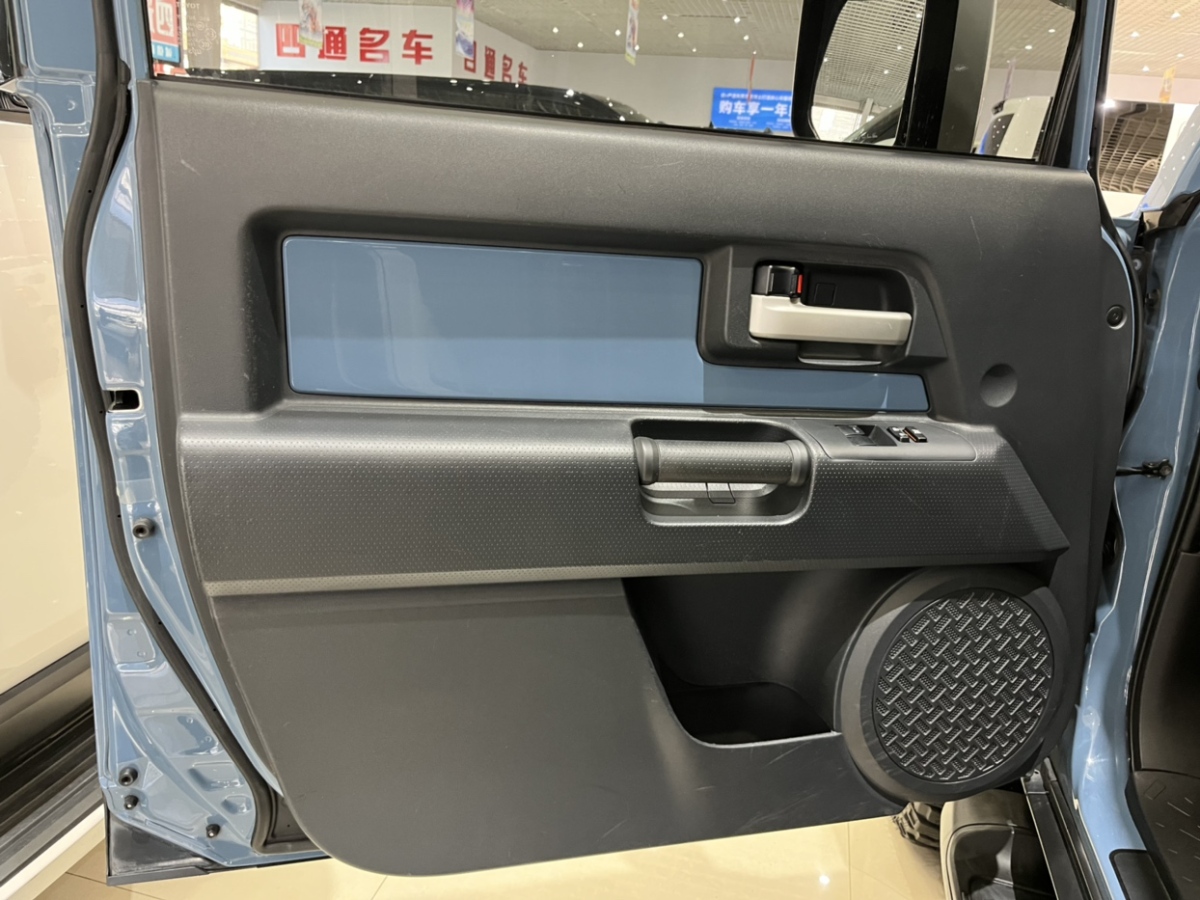 Toyota FJ Cruiser 2018 #9 Toyota FJ Cruiser 2018 immagine di auto #9