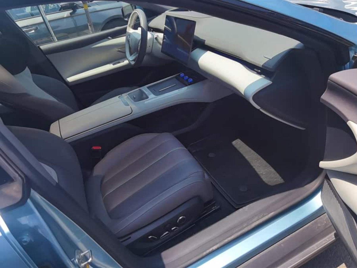 Deepal L07 2024 immagine di auto #9