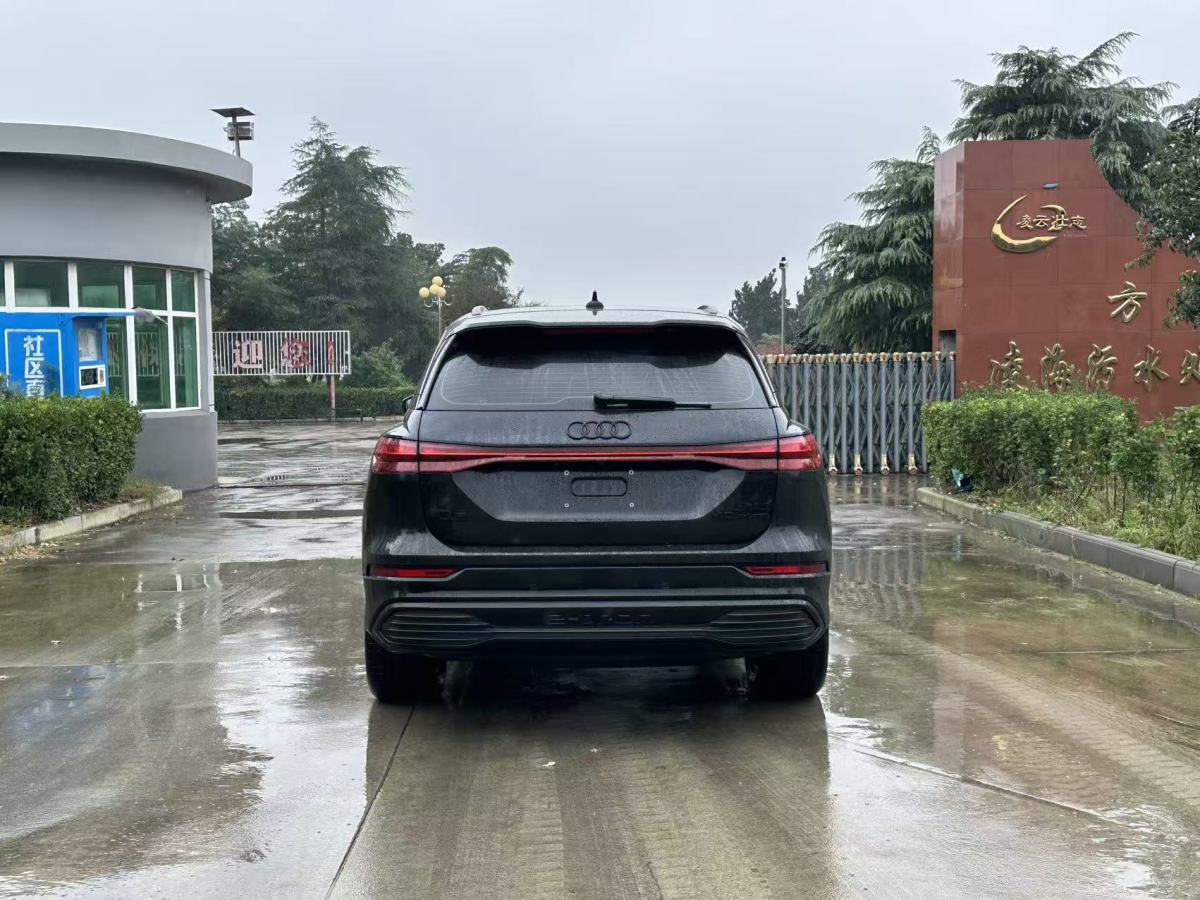 Audi Q5 e-tron 2023 immagine di auto #9