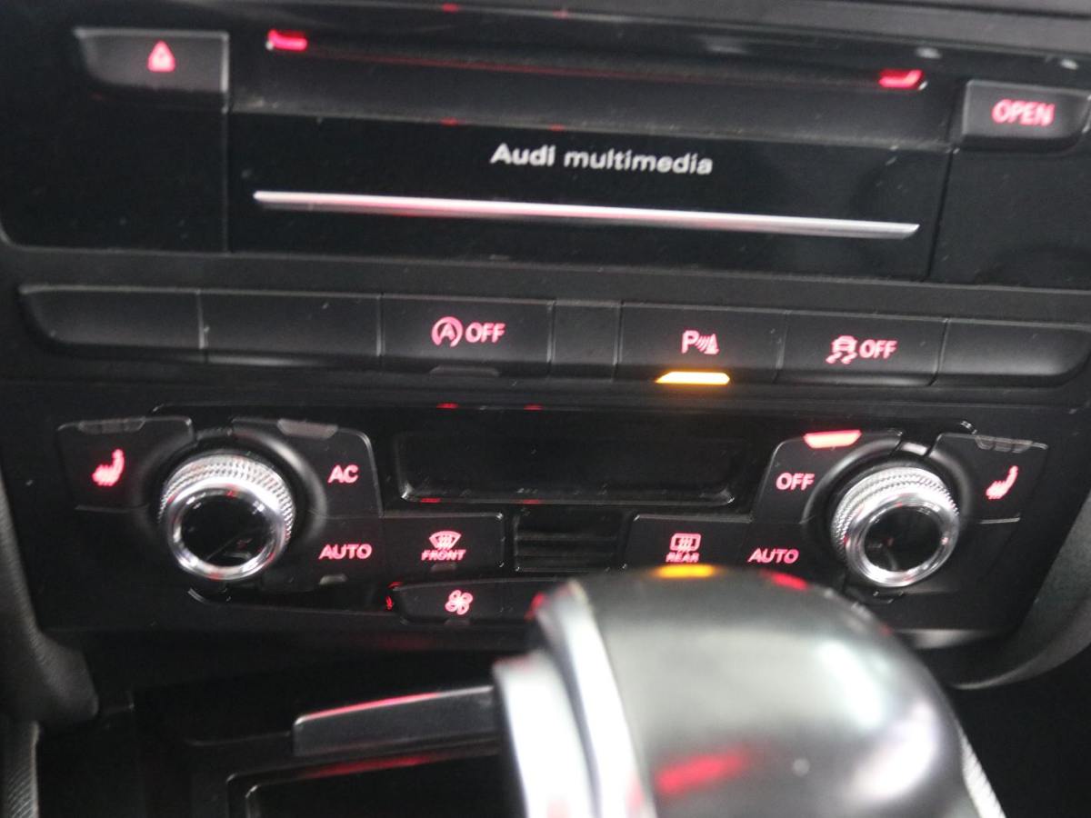 Audi Q6L Sportback e-tron 2012 immagine di auto #9