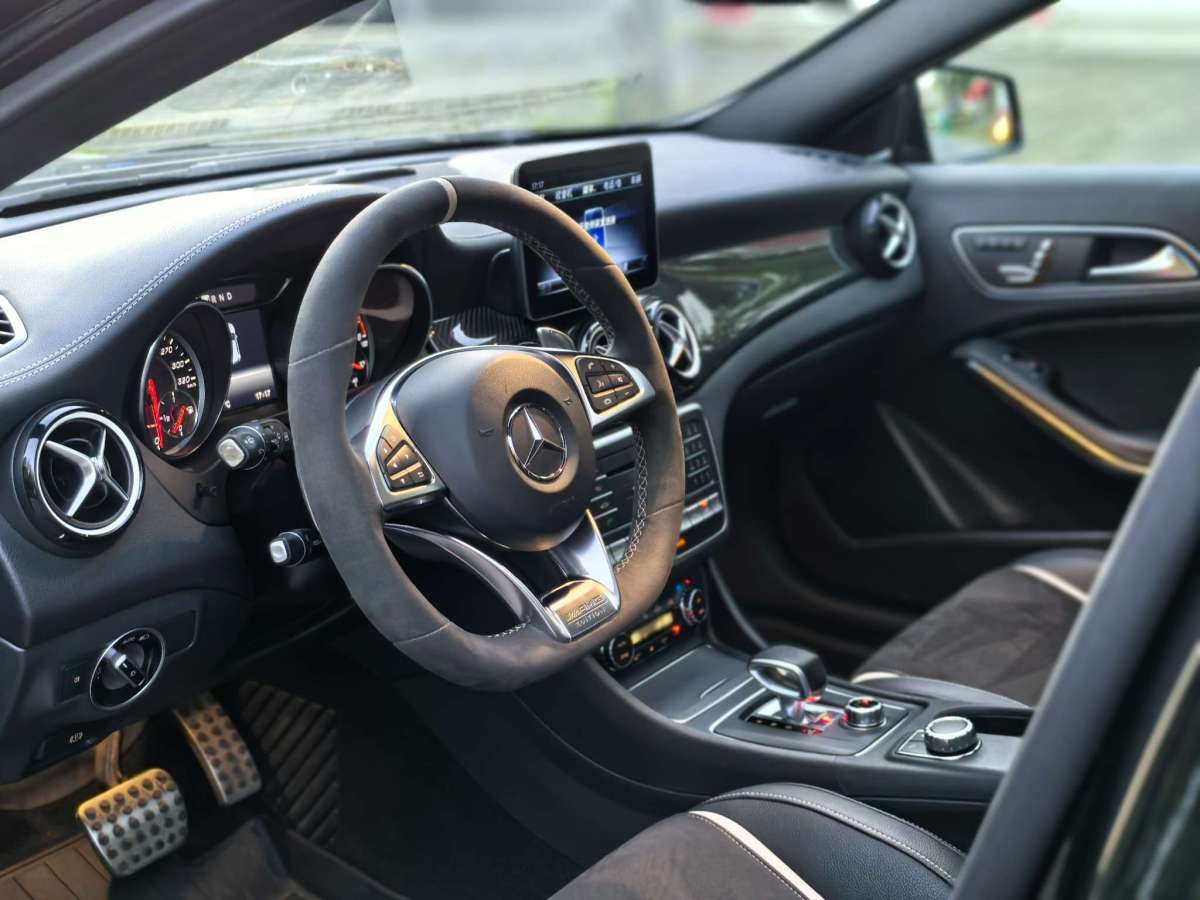 Mercedes-Benz GLA AMG 2019 #9 Mercedes-Benz GLA AMG 2019 car image #9