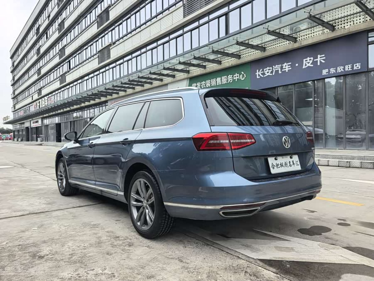 Volkswagen Passat Variant 2017 immagine di auto #9