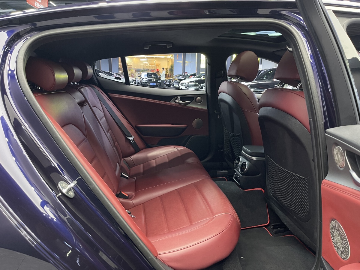 起亚 斯汀格 2018 汽车图片 #9