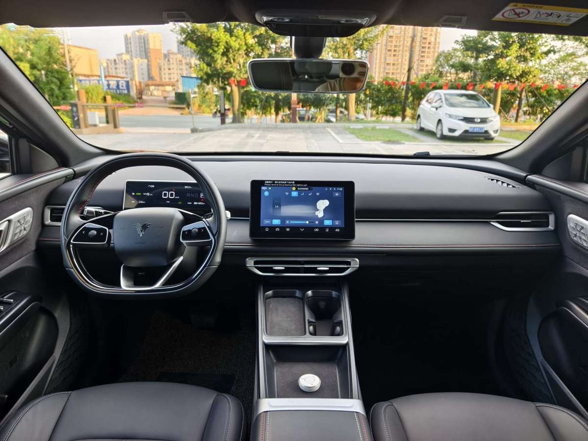 哪吒汽车 哪吒X 2024 #9 哪吒汽车 哪吒X 2024 汽车图片 #9