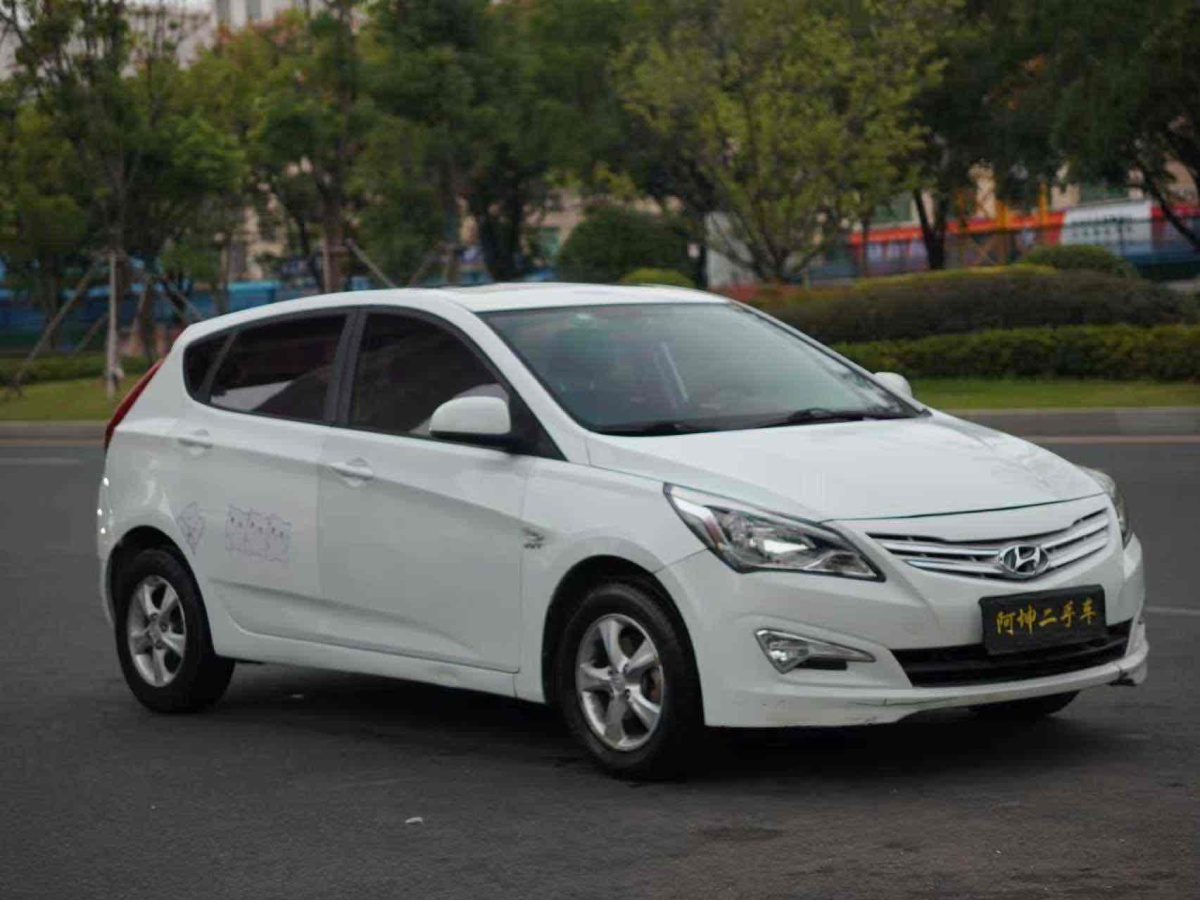 Hyundai Reina Hatchback 2017 #9 Hyundai Reina Hatchback 2017 imagen de coche #9