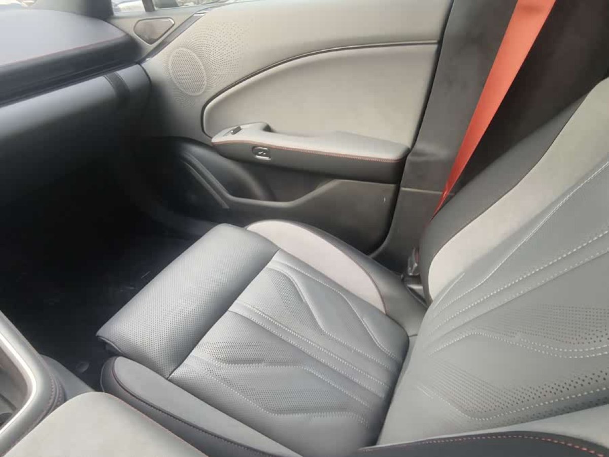 极氪 极氪007GT 2025 汽车图片 #9