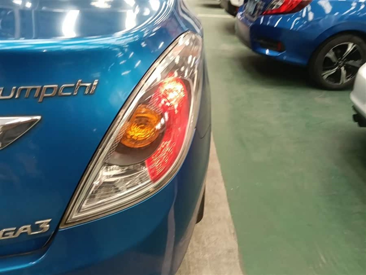 GAC Trumpchi GA3 2014 #9 GAC Trumpchi GA3 2014 image de voiture #9