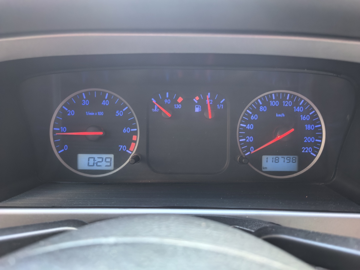 Volkswagen Santana Vista 2009 #9 Volkswagen Santana Vista 2009 car image #9