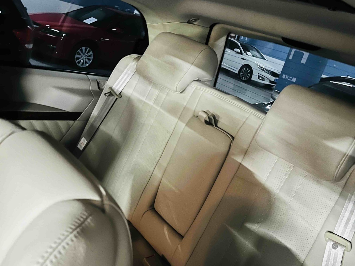 Mercedes-Benz Viano (Imported) 2014 #9 Mercedes-Benz Viano (Imported) 2014 car image #9