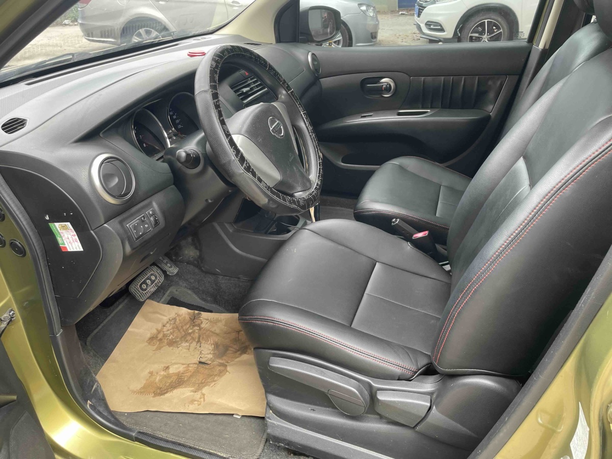 日产 骊威 2013 汽车图片 #9